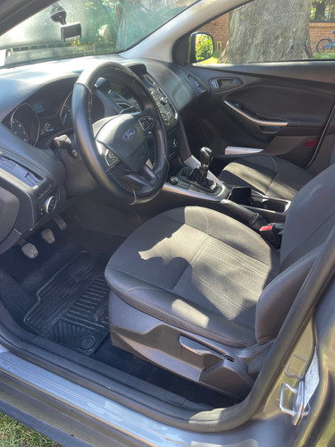 Ford Focus III 1.6 Sedan S