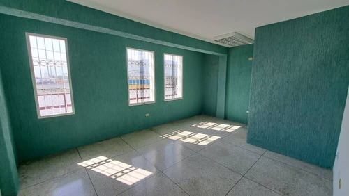 Venta Edificio Comercial A Estrenar - Puerto Cabello