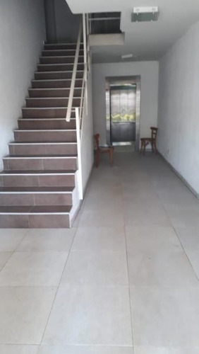 Imagen 7 de 12 de Oficina Comercial Excelente Ubicacion Colectora Oeste