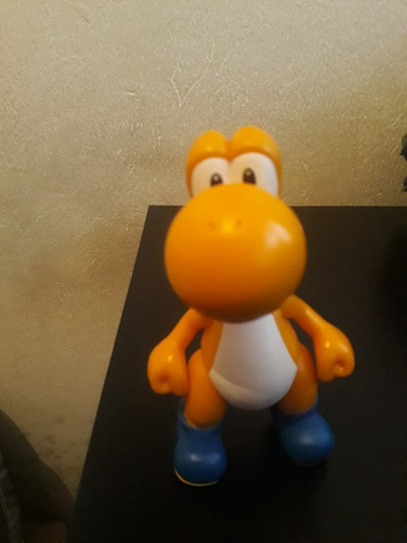 Boneco Yoshi Amarelo 