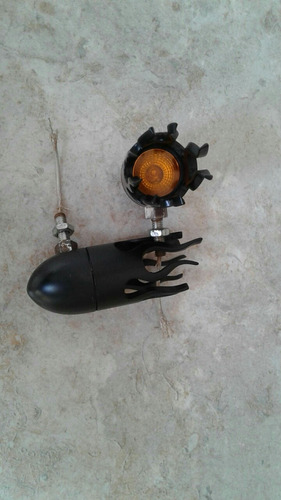 Imagen 2 de 4 de Luz Cruce Moto Custom