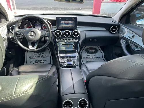 Mercedes Benz C300 2016