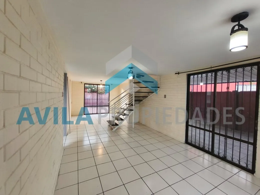 Imagen 5 de 16 de Casa 3 Dormitorios 2 Baños En Maipú