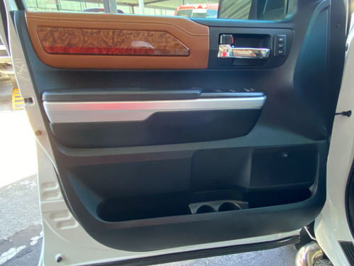 Toyota Tundra 5.7 Limited 4x4 At