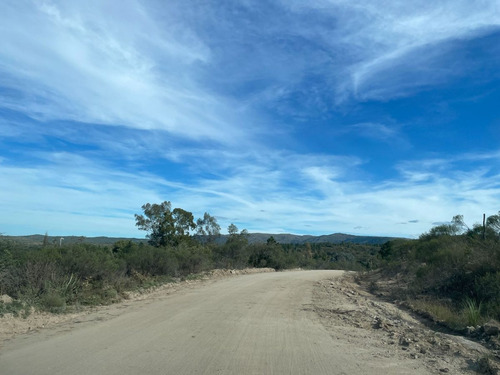 Venta Lote 1064 M2 Villa Flor Serrana, Tanti
