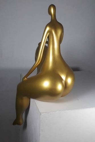 Escultura Dama Sentada Dorada Xaviart