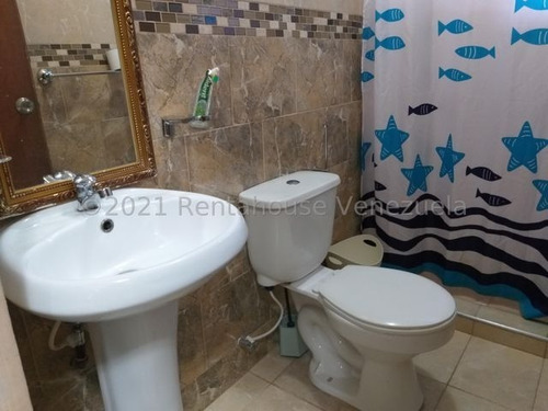 Imagen 7 de 10 de Linda Casa Ubicada En San Rafael, Municipio Los Taques. Equipada Con Grandes Comodidades. #22-2803.