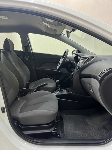 Imagem 11 de 12 de Hyundai Hb20s 2019 1.0 Comfort Plus Flex 4p