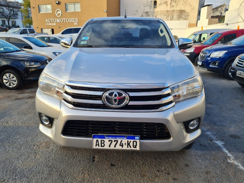 Imagen 2 de 23 de Toyota Hilux Srv 4x4