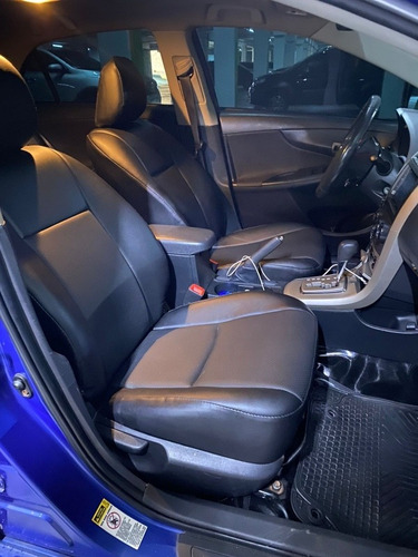 Imagen 8 de 11 de Toyota Corolla Versión S
