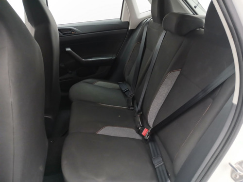 Volkswagen Polo 1.0 MPI MANUAL