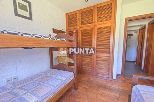 Imagen 15 de 30 de Casa En La Arbolada A La Venta