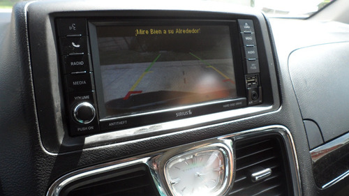 Imagen 14 de 15 de Chrysler Town & Country 3.6 Touring Mt