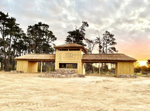 Imagen 17 de 22 de Venta Chacra En Exclusivo Barrio Privado