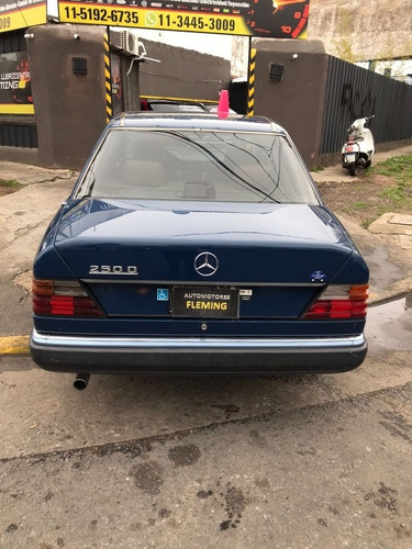 Imagen 4 de 9 de Mercedes-benz 250 C250 D