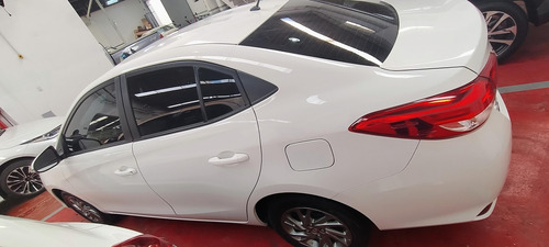 Toyota Yaris 1.5 107cv Xls Sedan