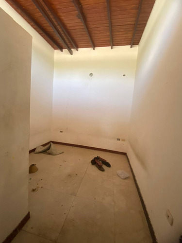 Edificio En Venta Mas 4 Apartamentos