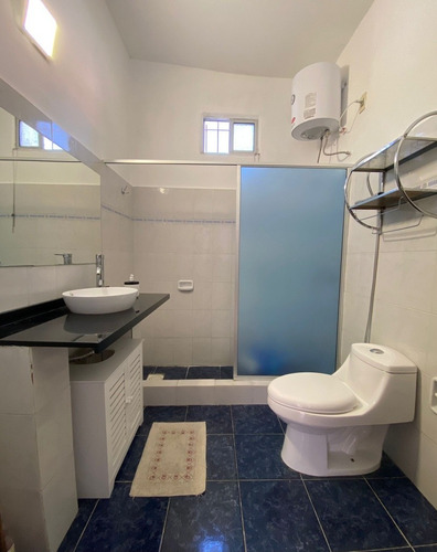 Imagen 7 de 12 de Casa Hermosa Con Piscina!! 099321449 O 099153053