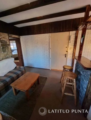 Imagen 2 de 13 de Apartamento En Península, 1 Dormitorio Y Medio