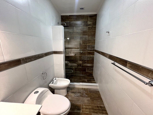 Venta Casa 3 Amb Tipo Duplex Hurlingham A Estrenar