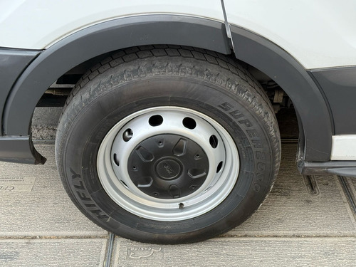 Ford Transit 3.8 Gasolina Bus 15 Pasajeros At