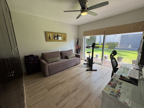 Cómoda Residencia De Una Planta- Juriquilla
