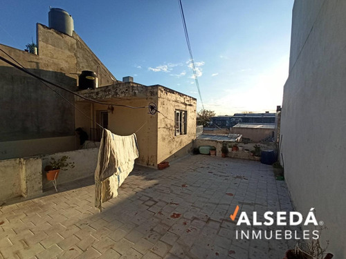 Imagen 9 de 11 de Cerrito 3818 - Casa Pasillo - Centro Oeste