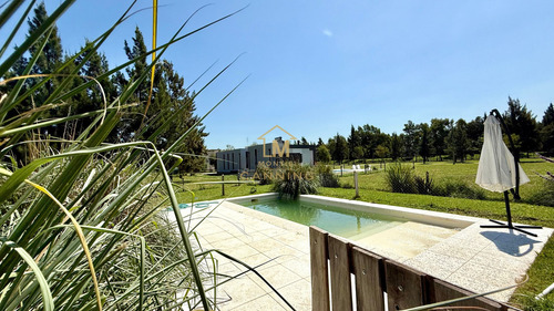 Casa En Venta En Chacras Fincas De San Vicente, San Vicente, G.b.a. Zona Sur