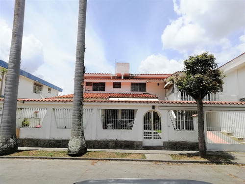 Venta De Casa En Colinas De Vista Alegre (a.f.)