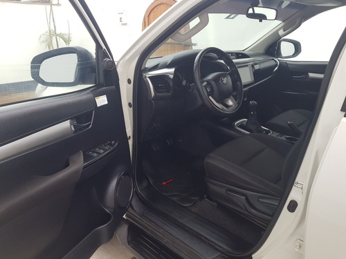 Toyota Hilux Srv
