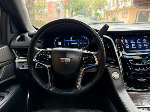 Cadillac Escalade 6.2 Plinum 4x4 At 420 hp