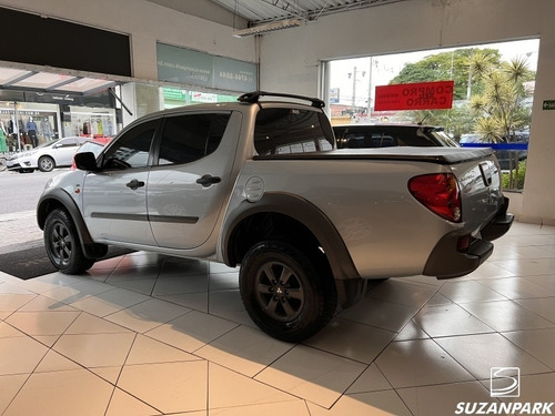 Imagem 3 de 17 de Mitsubishi L200 Triton Hls Outdoor 2.4 Flex 2017
