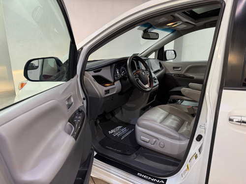 Toyota Sienna 3.5 Xle Piel At
