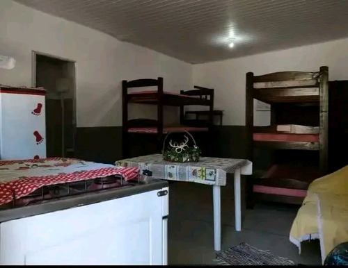 Casa Com 5 Cômoda 2 Banheiro / Chalés Para Até 15 Pessoas