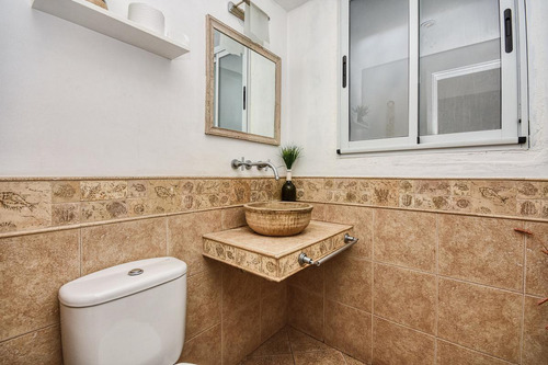 Imagen 19 de 30 de Impecable Casa En Venta Con 4 Dormitorios Mas Dependencia! Jardin Pileta Y Parrilla!