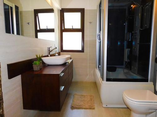 Alquiler Temporada Alta 2023/24 Casa En Jardines De Córdoba, Piscina Climatizada!!