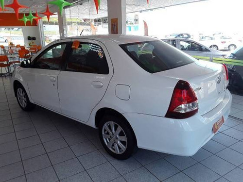 Toyota Etios 1.5 X Plus Sedan 16v Flex 4p Automático