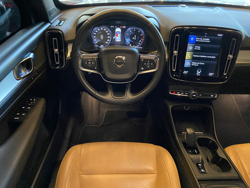 Volvo XC40 2.0 T5 GASOLINA MOMENTUM AWD GEARTRONIC