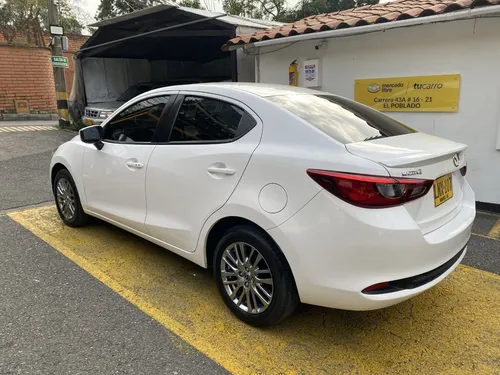 Mazda Sedan 2 1.5 Grand Touring Lx 2024