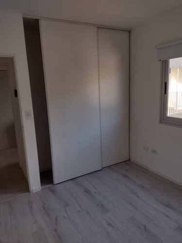 Imagen 6 de 8 de Exclusivo Depto 2 Amb. 50 M² -p. Silberman 1621-stos Lugares