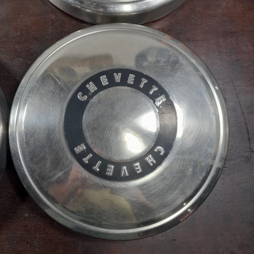 Imagem 3 de 9 de Calota Chevette Tubarão Inox Pintura Ok Aro 13 Original