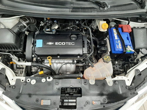 Imagen 9 de 15 de Chevrolet Sonic 2017 1.6 Premier At
