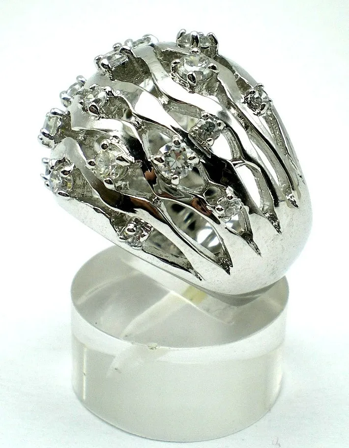 Anillo Pagoda De Plata 925 Y Zafiros Blancos