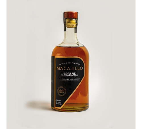 Pack Botella Macajillo Licor + 3 Pack Roca Carajillo