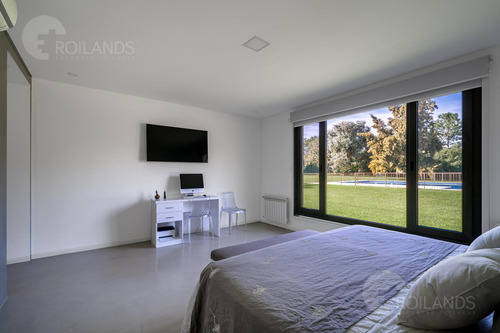 Venta Casa 9 Amb 7000 M2 Chacras De Open Door