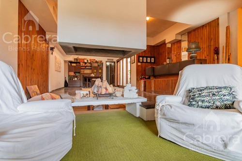Casa En Venta De 4 Dormitorios En La Plata
