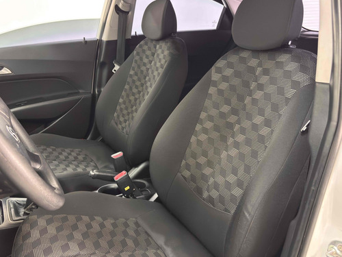 Hyundai HB20 1.6 COMFORT PLUS 16V FLEX 4P MANUAL