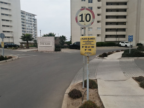 Departamento En Venta De 2 Dorm. En La Serena