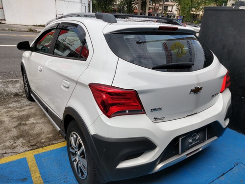 Imagem 4 de 15 de Onix Activ 1.4 Flex 2018 Automatico