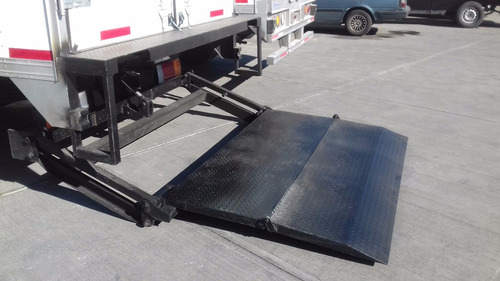 Fletes Mudanzas En Camion Transporte Carga Rampa Hidráulica
